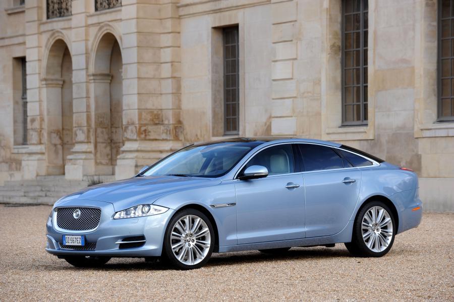  Jaguar XJ 2009 года  (фото 121 из 142)